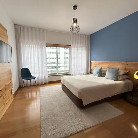 Oceanus Executive Apartment *