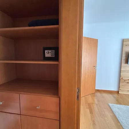 Oceanus Executive * Понта-Делгада